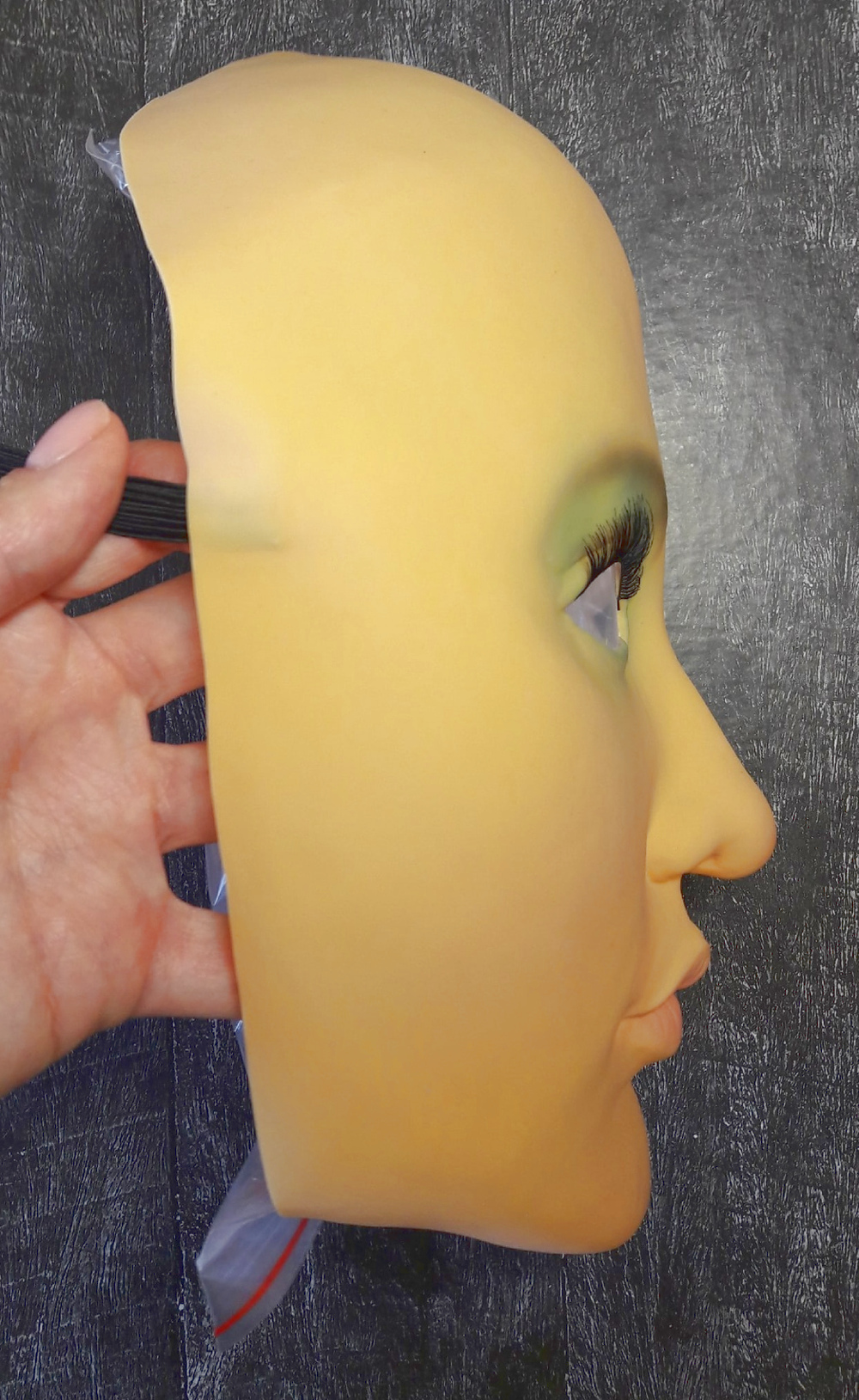 женская маска для мужчин