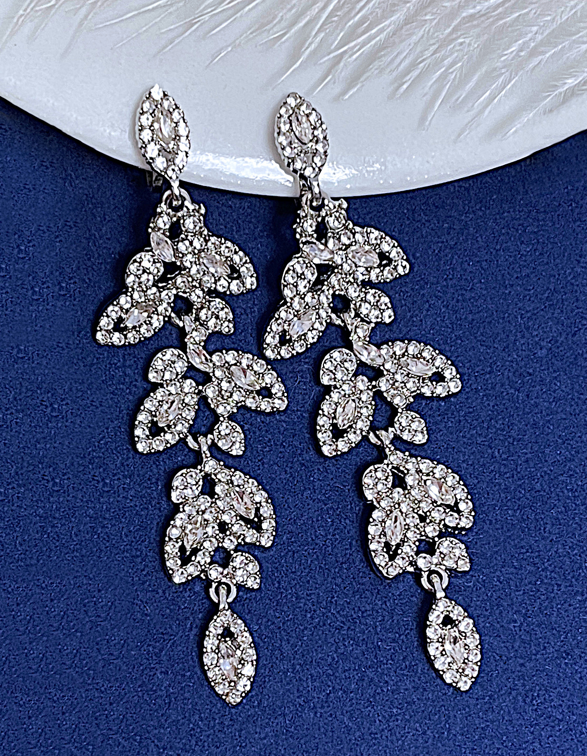 Длинные вечерние клипсы для непроколотых ушей на свадьбу