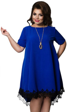Синее платье с черным кружевом