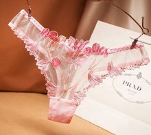 Розовые стринги