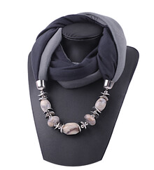 Шарф-колье с бусинами