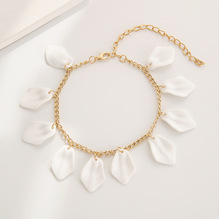 Браслет на цепочке "Евангелина" (белый)