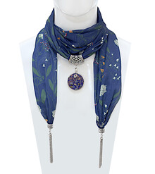 Шарф синий с крупной подвеской и цепочками